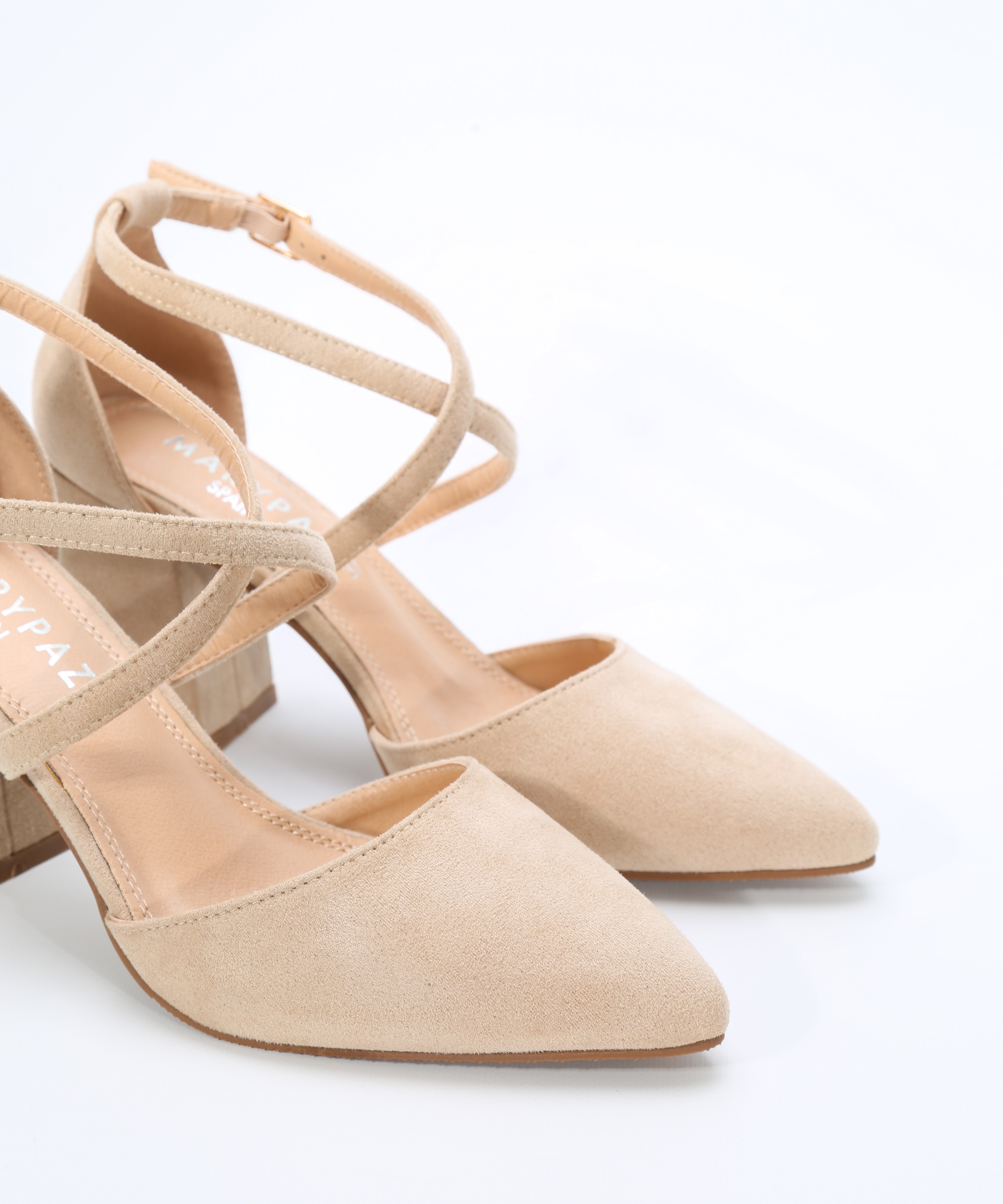 Zapato tac&oacute;n tiras cruzadas  image number null